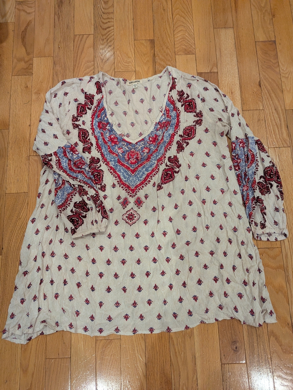 Billabong Large Boho Embroidered V-Neck Women's Top in Cream